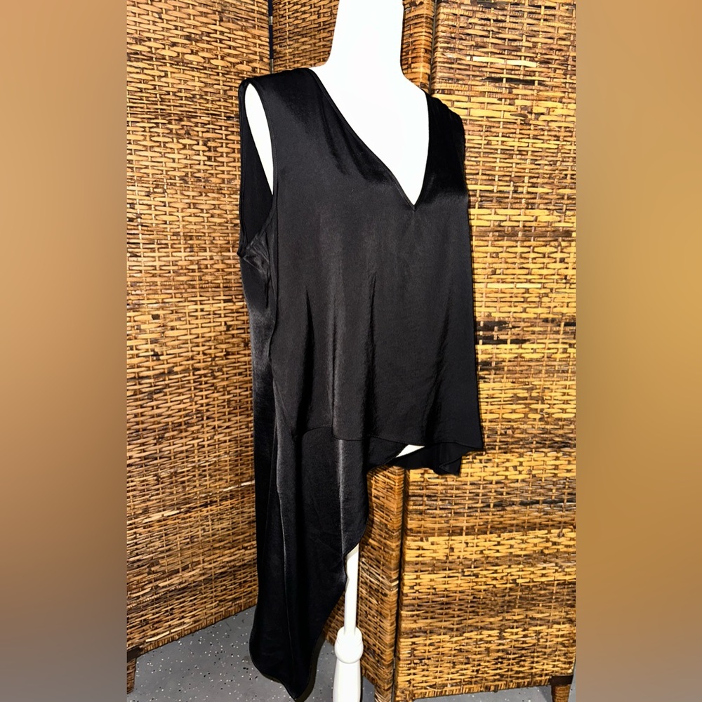 BCBG  MaxAzria Blouse  (L)